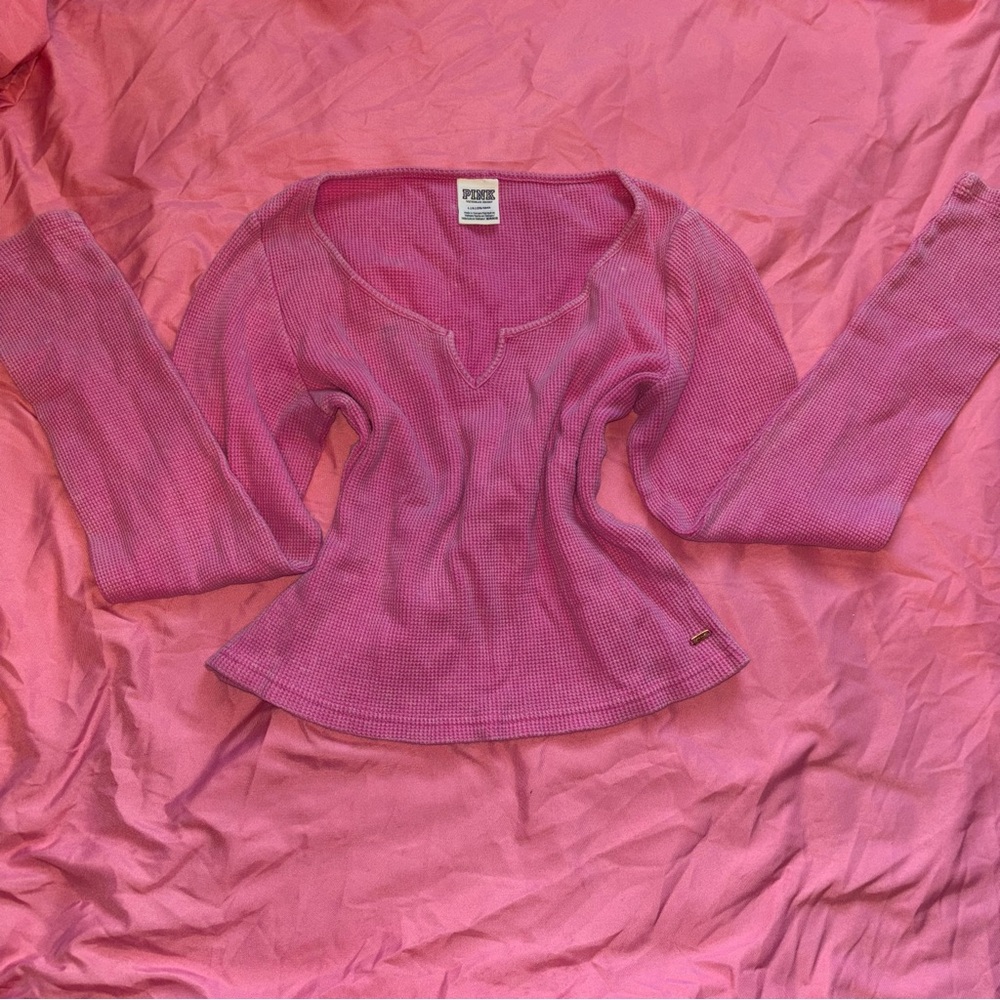 PINK Victoria's Secret Long Sleeve Top in Vibrant Pink (Acid Washed)